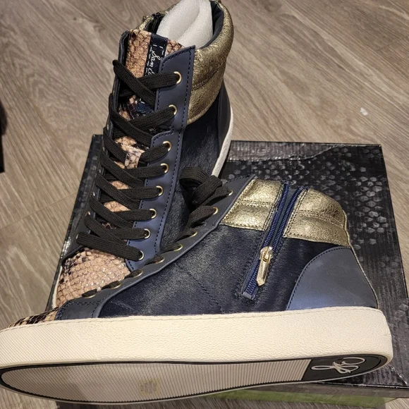 *NEW* Sam Edelman Casual sneaker - Picture 6 of 7